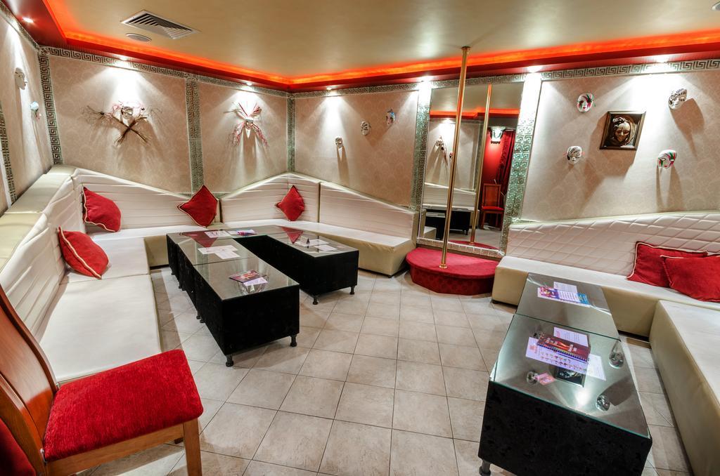 Hotel Cosmos Asenovgrad Bagian luar foto