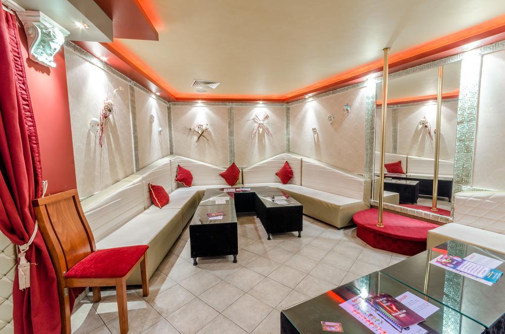 Hotel Cosmos Asenovgrad Bagian luar foto