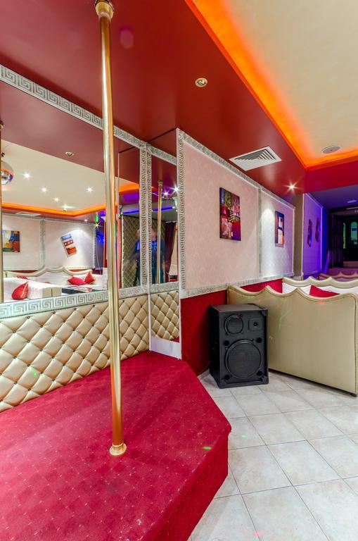 Hotel Cosmos Asenovgrad Bagian luar foto