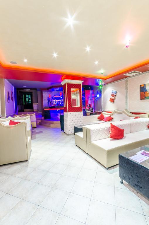Hotel Cosmos Asenovgrad Bagian luar foto